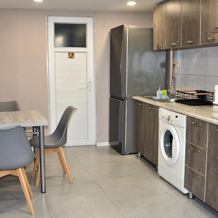 טביליסי Nikas Apartment מראה חיצוני תמונה